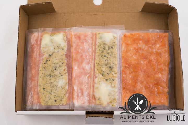 Boîte de 8 X 200g  Pratique et délicieux ! Notre tartare de saumon est un mélange de saumon cru et de saumon fumé, accompagné d’une marinade  qui fera le bonheur de vos invités.  Préparation : dégeler le tartare et mélanger avec la sauce, épicer à votre goût.