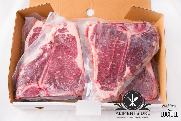 T-bone 1855 Black Angus sur os, steak premium avec filet mignon et contre-filet, coupe épaisse qualité steakhouse pour BBQ