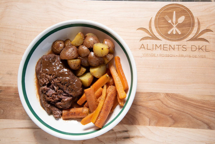 Roast beef with wine sauce