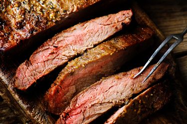 Bavette de bœuf AAA marinée – Chèvre, tomates séchées & ananas | Aliments DKL
